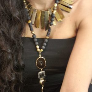 Queen Me! Titanium Gold Plated Agate Collar Necklace